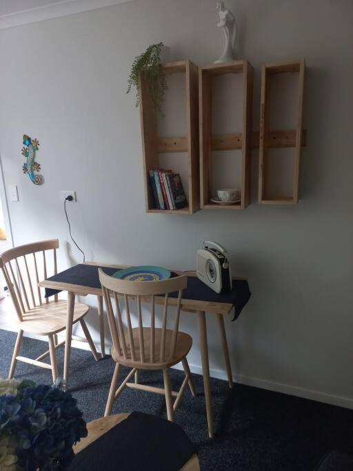 Cozy Is The Word Apartment Tauranga Luaran gambar