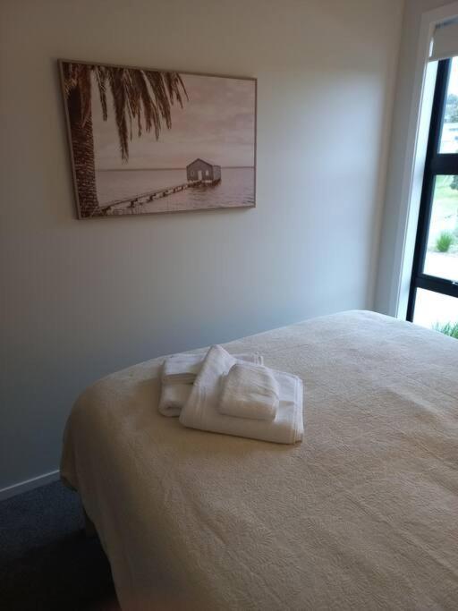 Cozy Is The Word Apartment Tauranga Luaran gambar